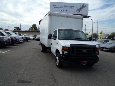 Used 2017 Ford E-450 and Econoline 450 Super Duty w/ Power Windows & Locks Group image 57