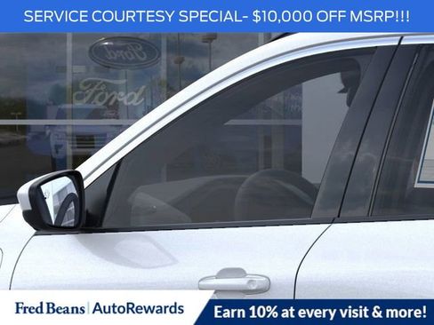 New 2025 Ford Escape SE image 23