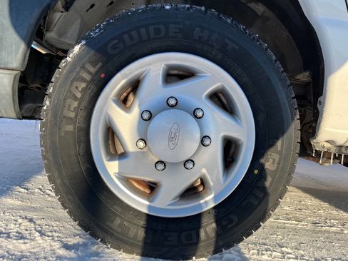 Used 2013 Ford E-350 and Econoline 350 XL image 28