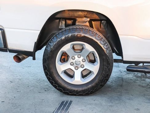 Used 2019 RAM 1500 Tradesman RWD image 12