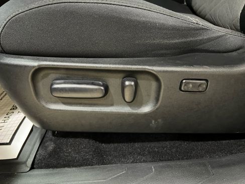 Used 2020 Toyota Tacoma TRD Sport image 16