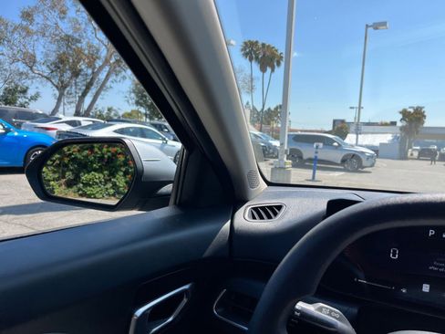 Used 2025 Kia K4 FWD image 35