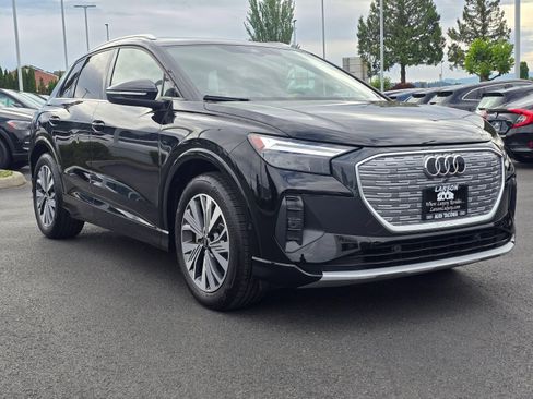 Used 2023 Audi Q4 e-tron Premium Plus w/ Premium Plus RWD image 7