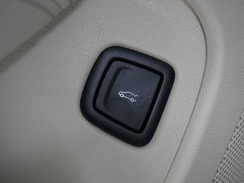Used 2021 Cadillac CT4 Premium Luxury RWD image 23