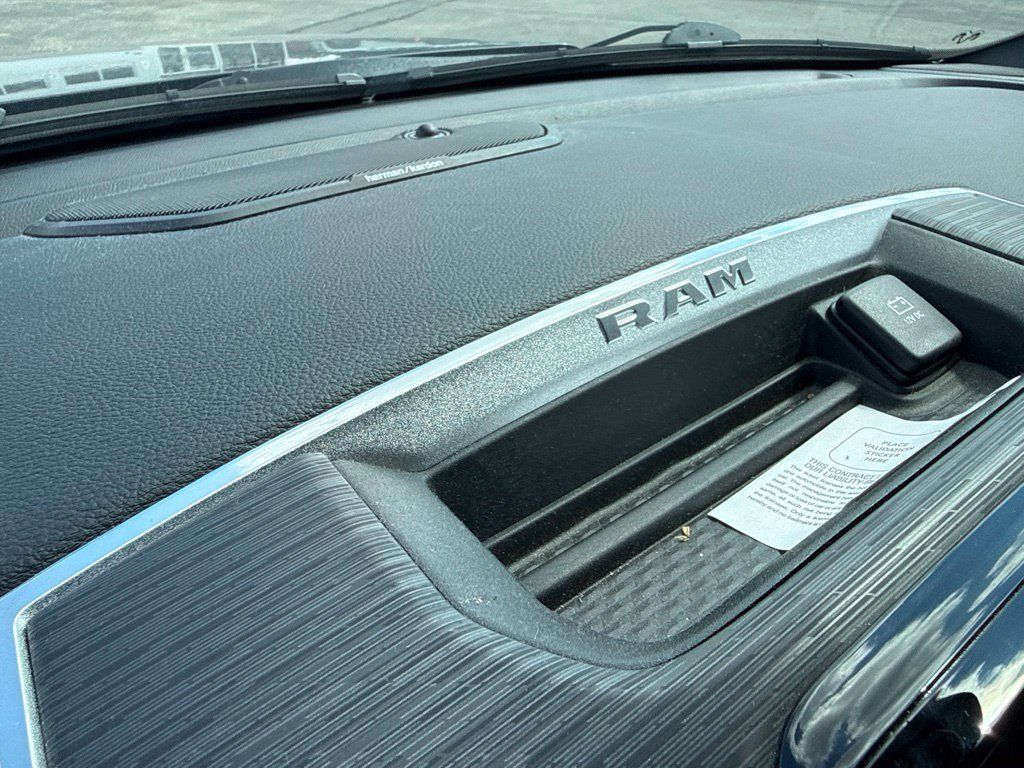 Used 2023 RAM 1500 Laramie AWD/4WD image 22