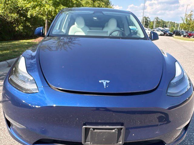 Used 2024 Tesla Model Y Long Range AWD/4WD image 11
