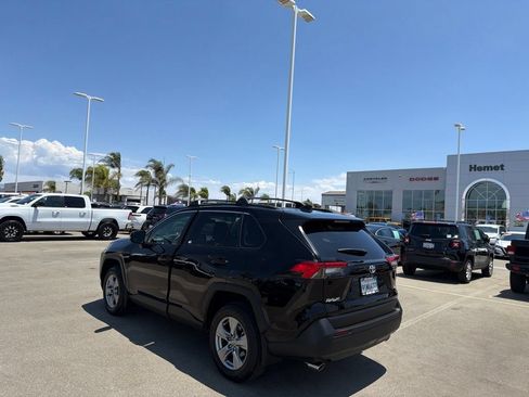 Used 2025 Toyota RAV4 XLE FWD image 6