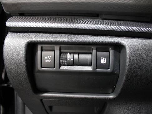 New 2026 Subaru Crosstrek 2.5i Limited AWD/4WD image 8
