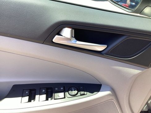 Used 2020 Hyundai Tucson AWD image 34