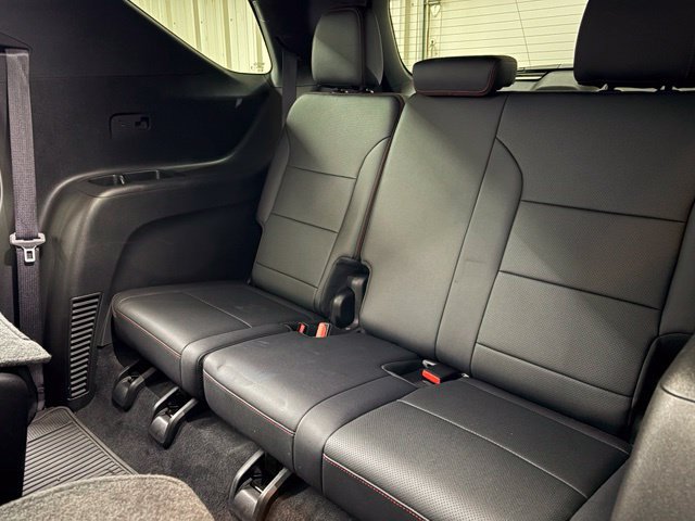 Used 2025 Chevrolet Traverse RS AWD/4WD image 19