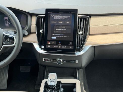New 2026 Volvo XC90 B5 Plus w/ Protection Package AWD/4WD image 7