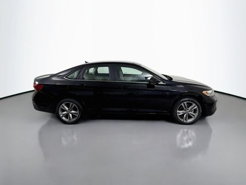 Used 2023 Volkswagen Jetta SE w/ Panoramic Sunroof Package FWD image 8