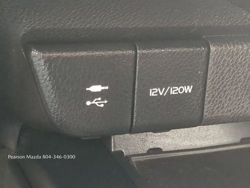 Used 2019 Toyota Camry SE w/ Convenience Package image 20