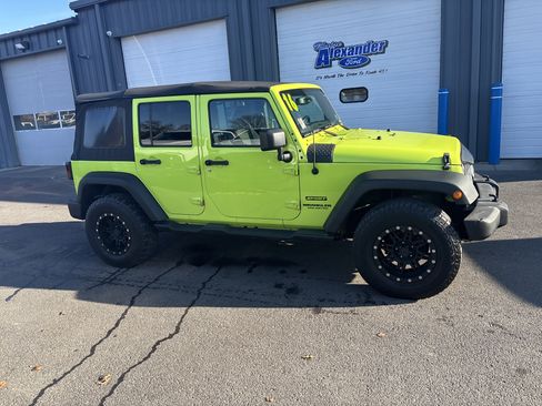 Used 2016 Jeep Wrangler Unlimited Sport w/ Quick Order Package 24S image 2