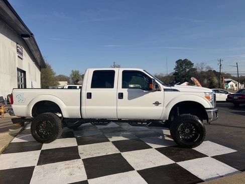 Used 2014 Ford F250 XLT image 4