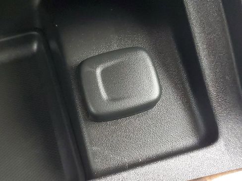 Used 2015 Chevrolet Impala LTZ image 26