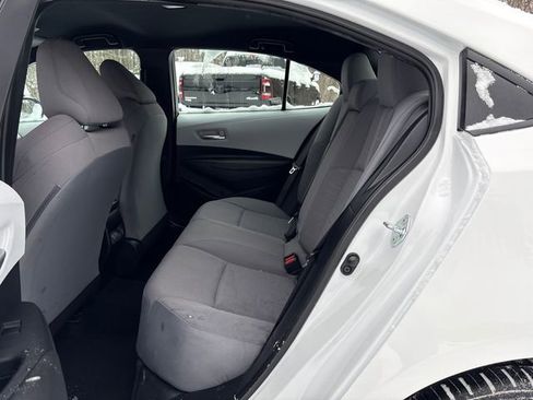 Used 2024 Toyota Corolla SE image 16