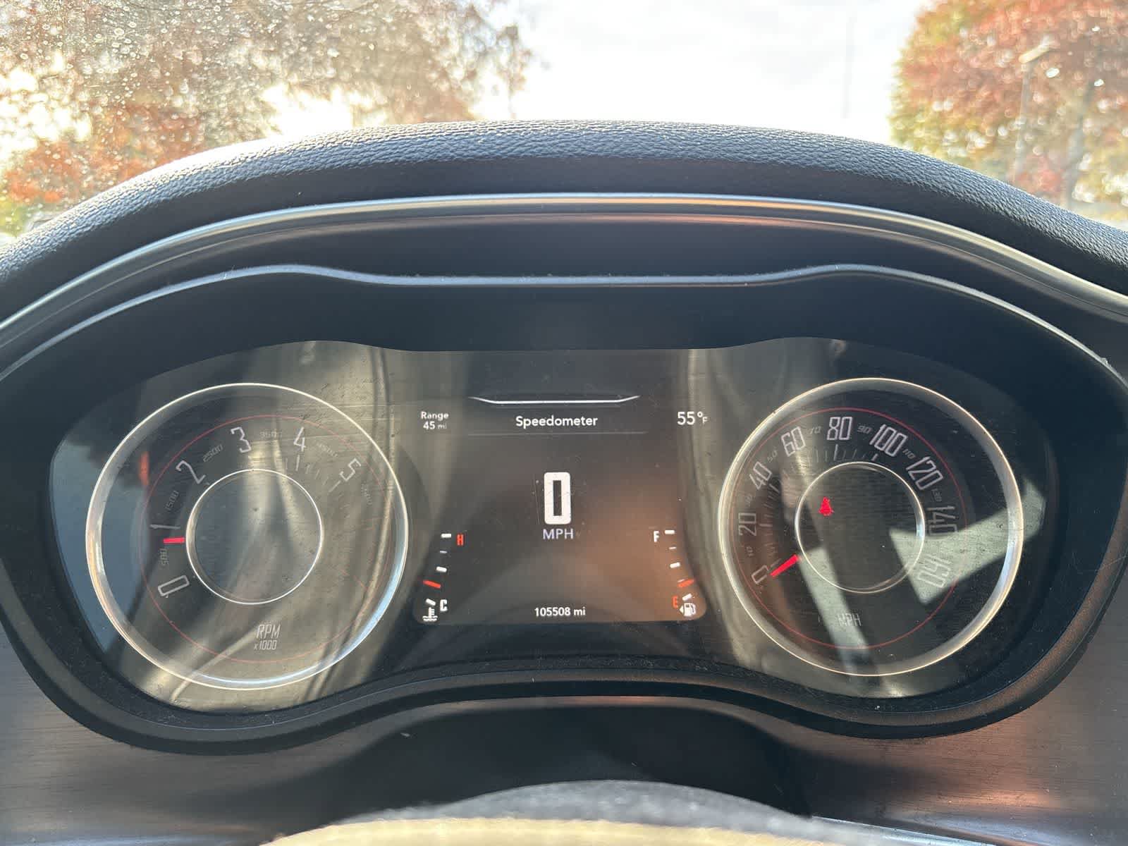 Used 2016 Dodge Challenger R/T w/ Driver Convenience Group RWD image 9