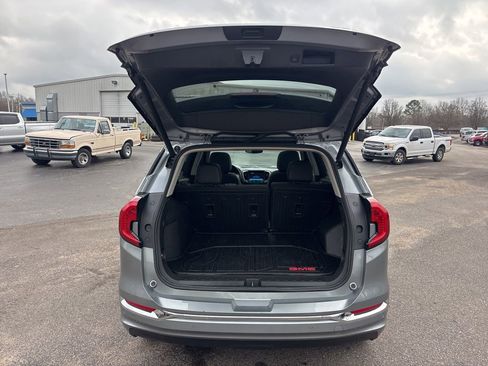 Used 2024 GMC Terrain Denali w/ Denali Premium Package image 13