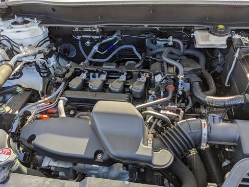 Used 2023 Honda CR-V EX image 12