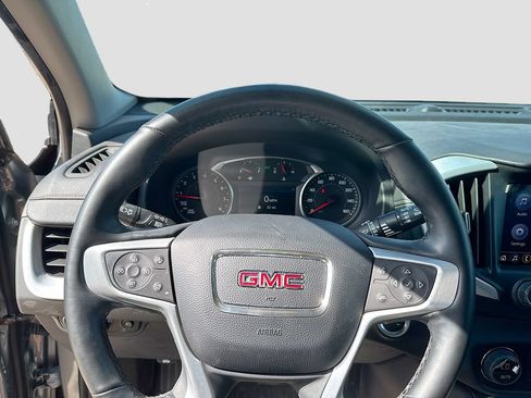 Used 2024 GMC Terrain SLT AWD/4WD image 12