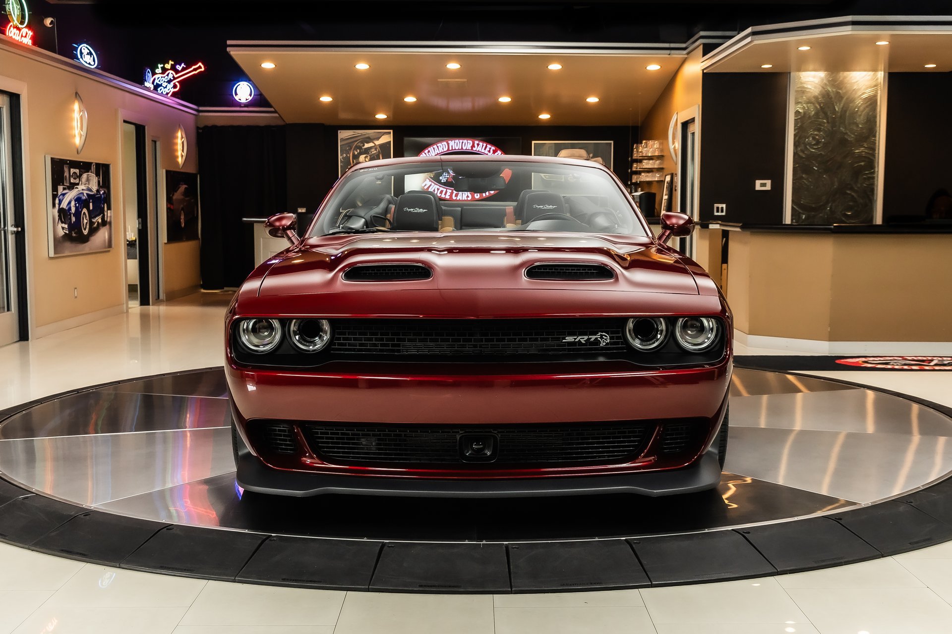 Used 2023 Dodge Challenger SRT Hellcat RWD image 8