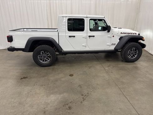 New 2025 Jeep Gladiator Mojave w/ Convenience Group image 29