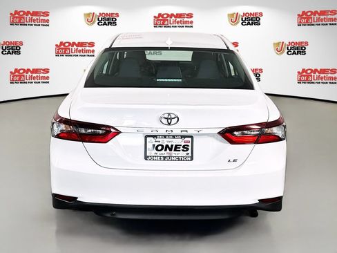 Used 2024 Toyota Camry LE w/ Convenience Package FWD image 13