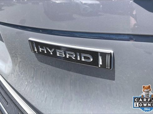Certified 2025 Subaru Forester Touring AWD/4WD image 11
