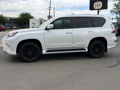 Used 2018 Lexus GX 460 Premium w/ Premium Package AWD/4WD image 6