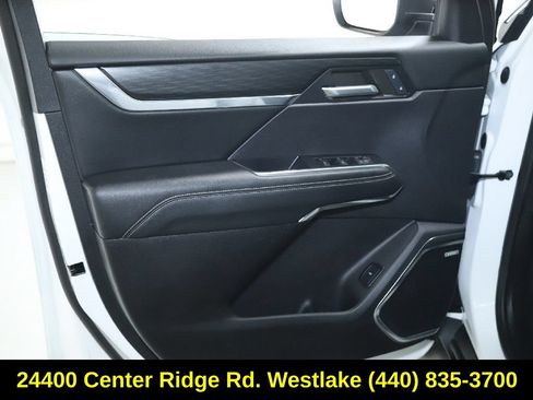 Used 2024 GMC Acadia Elevation FWD image 15