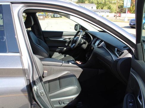 Used 2023 INFINITI QX50 Luxe image 21