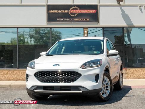 Used 2021 Ford Escape SE AWD/4WD image 1