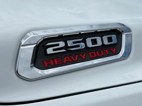 Used 2024 RAM 2500 Big Horn AWD/4WD image 11