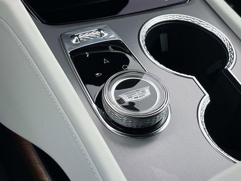 New 2026 Cadillac Vistiq Luxury AWD/4WD image 34