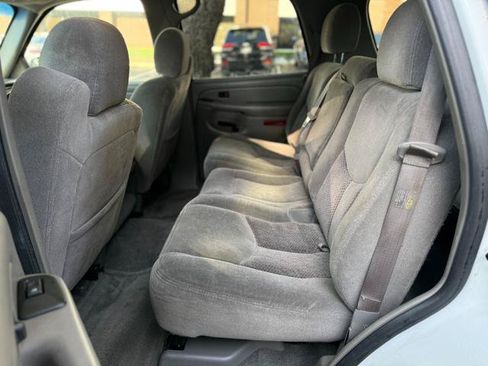Used 2004 Chevrolet Tahoe LS RWD image 19