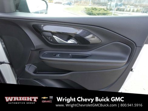 Used 2022 GMC Terrain AT4 image 28