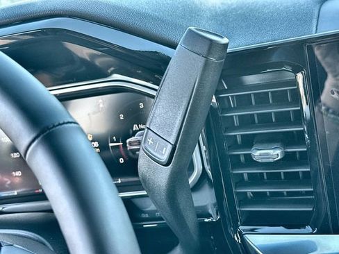 New 2026 GMC Sierra 1500 Elevation image 16