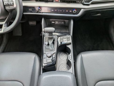 Certified 2025 Kia Sportage EX FWD image 20