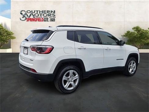 Used 2024 Jeep Compass Latitude image 5