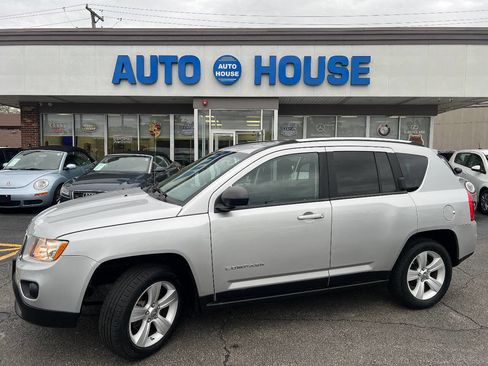 Used 2011 Jeep Compass Latitude AWD/4WD image 1