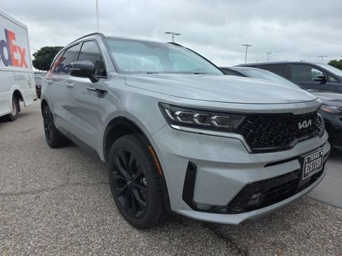 Used 2023 Kia Sorento SX AWD/4WD image 1