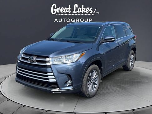 Used 2018 Toyota Highlander XLE AWD/4WD image 1