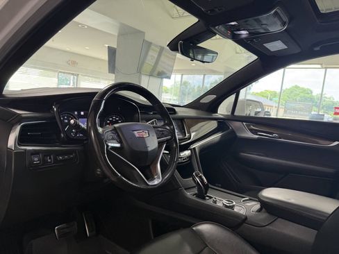 Used 2020 Cadillac XT6 Sport w/ Platinum Package AWD/4WD image 24