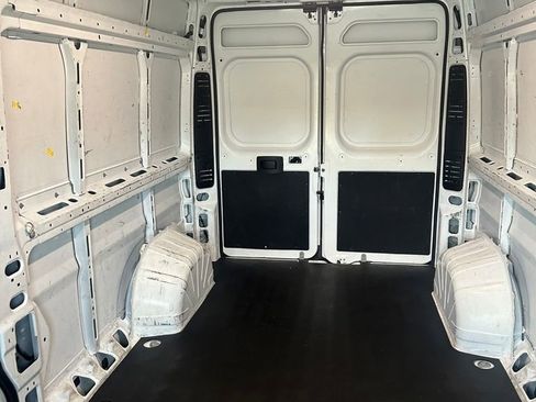 Used 2023 RAM ProMaster 2500 FWD image 18