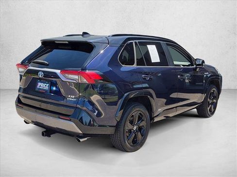 Used 2021 Toyota RAV4 XSE AWD/4WD image 5