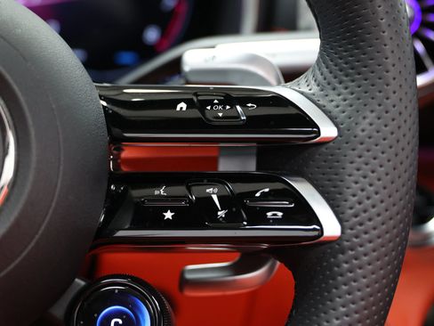 Used 2023 Mercedes-Benz SL 43 AMG image 27