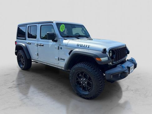 Used 2024 Jeep Wrangler Unlimited AWD/4WD image 6