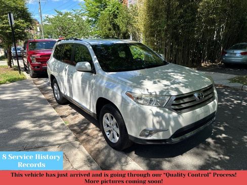 Used 2012 Toyota Highlander 4WD w/ Tech Pkg image 34