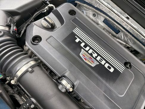 Used 2025 Cadillac XT4 Sport image 31